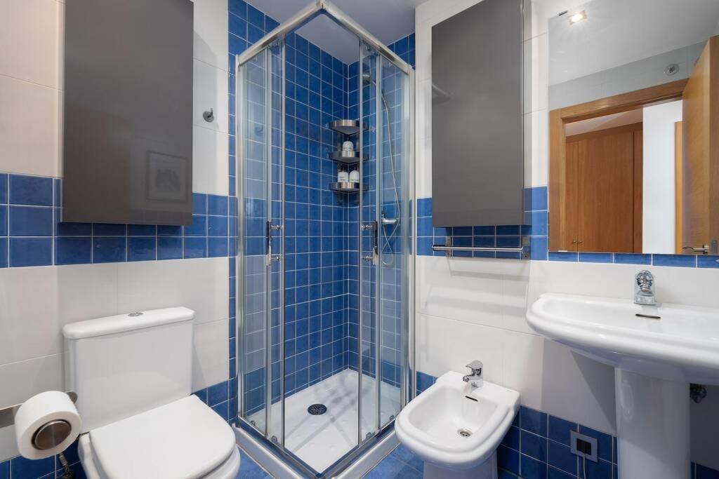 Apartamento Soleado, Aparcamiento Gratuito, A Pie Del Centro Apartment โอเบียโด ภายนอก รูปภาพ